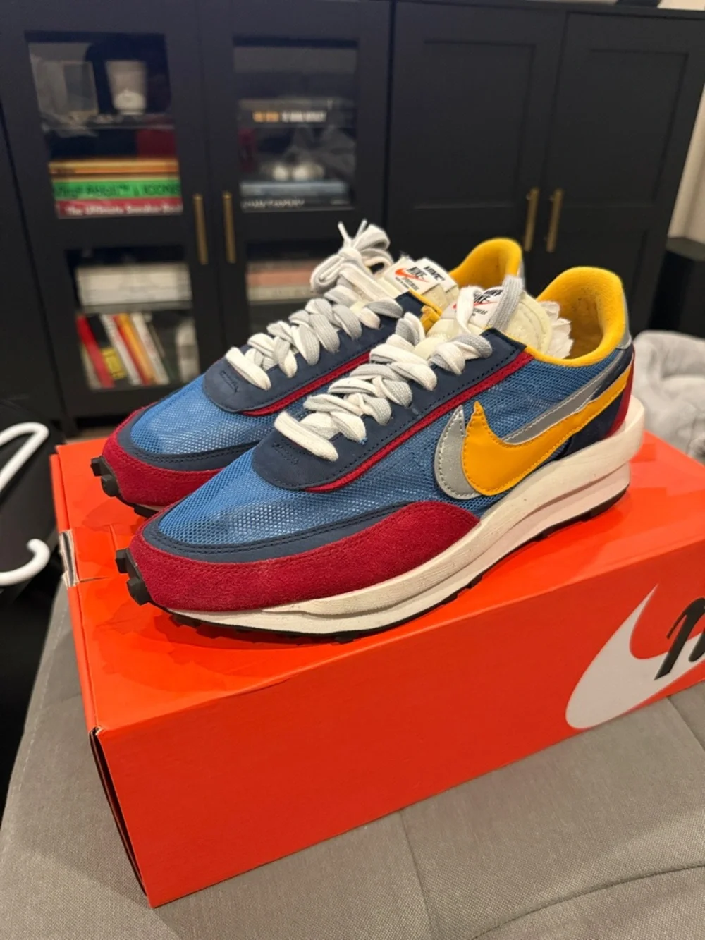 sacai × Nike LDWaffle 'Varsity Blue' - Picture 3 of 15